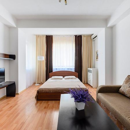 428 Lighthouse Apartments - Traveler'S Choice Almaty Bagian luar foto